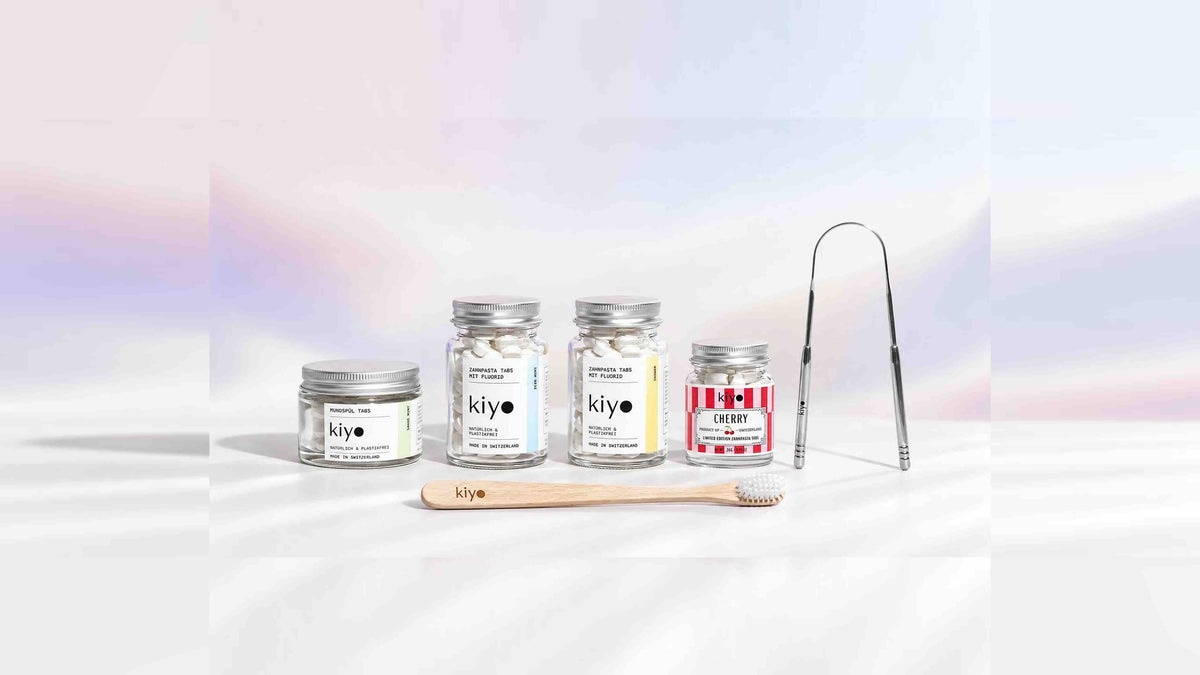 Kiyo Starter Bundle Plus mit Zahnpasta Tabs, Mundspül Tabs, Zahnbürste und Zungenreiniger